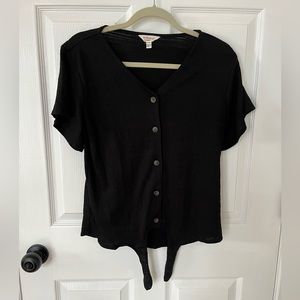 Weatherproof Vintage black tie waist blouse